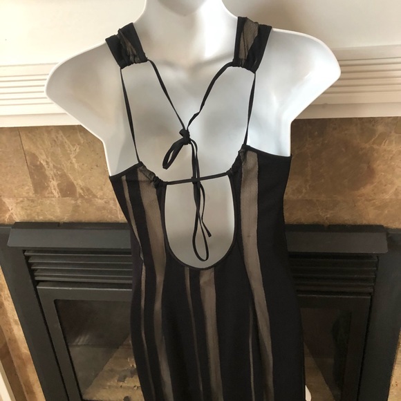 Elizabeth & James Crepe Black/Nude cocktail Dress - Picture 4 of 10